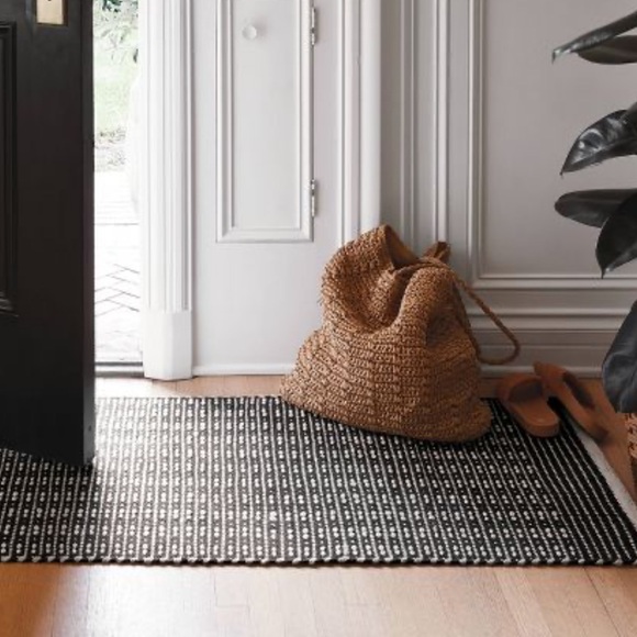 THRESHOLD NEW hand woven cotton/wool runner rug -black -2x7 - Picture 6 of 7